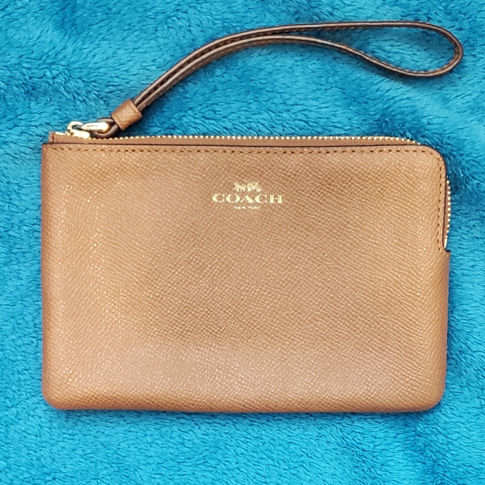 Coach Corner Zip Wristlet